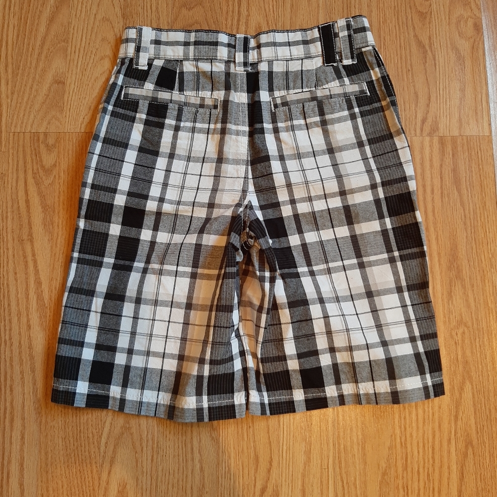 NWOT Tony Hawk Black and White Plaid Shorts - Picture 3 of 3